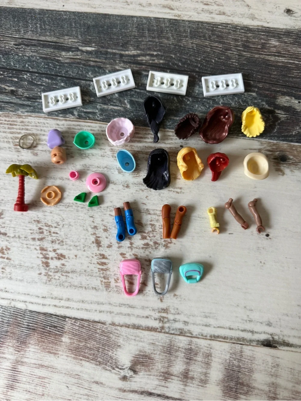 MegaBloks AMERICAN GIRL Doll Various FIGURES & Brick - PARTS Lot COMPLETERS Only